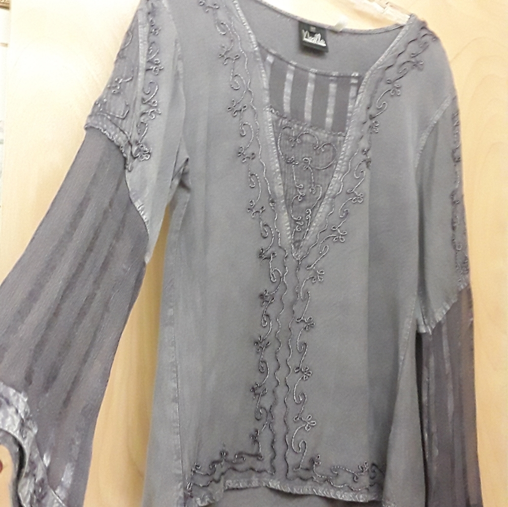Purple Boho Embroidered Fall laagenlook Top Noelle